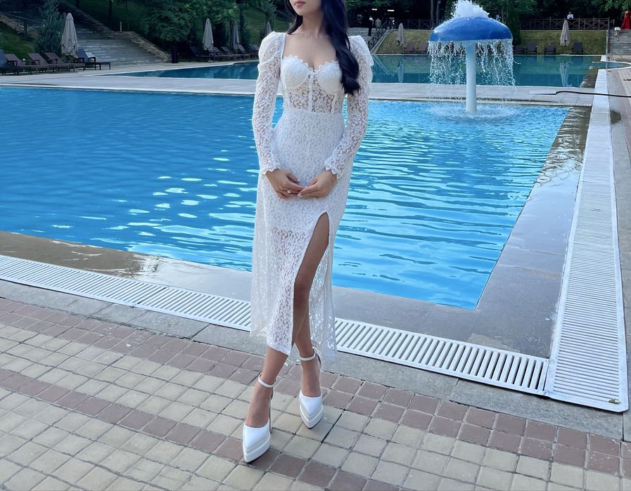 Платье вечернее