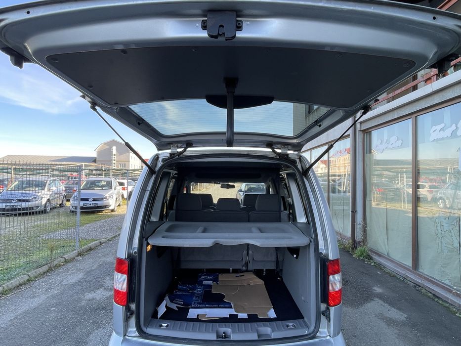 VW CADDY LIFE 2.0TDI 140CP 2010*Masina fara rugina in stare impecabila