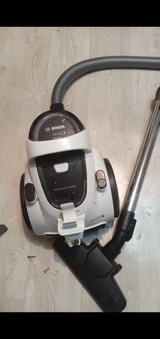 Продам  Пылесос   BOSCH