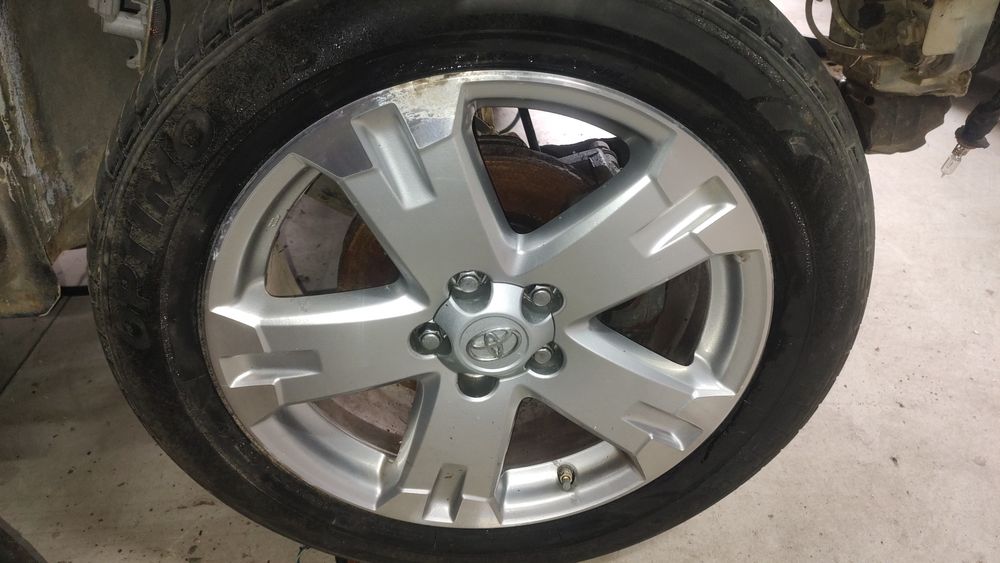 Roti , jante Toyota RAV4   235/55/R18