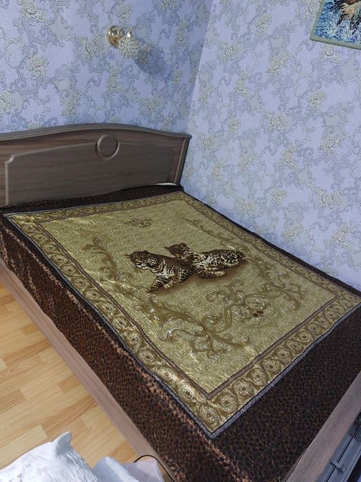 Продам кровать 160 на 190 цена 60000