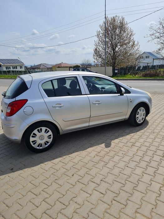 Vand Opel Corsa D 1.2 benzină – 2007 – AC funcțional – set roți iarnă + vară