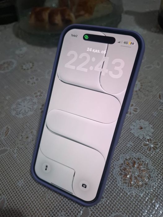 Iphone 17 air.  256Gb