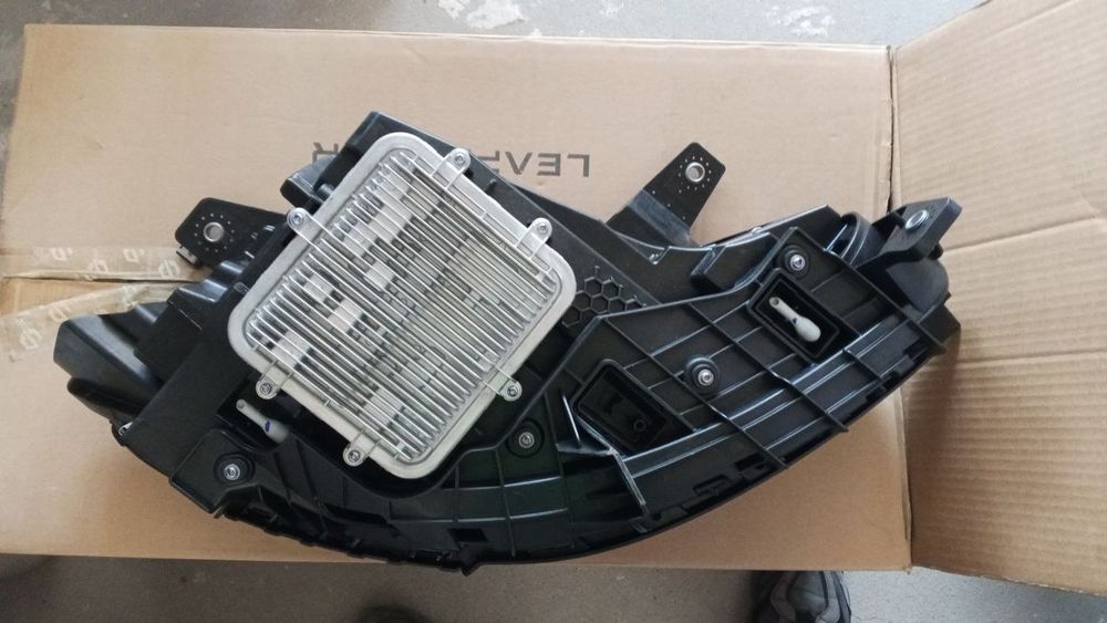 Chap old fara Leapmotor C16 | Левая передняя фара Leapmotor C16