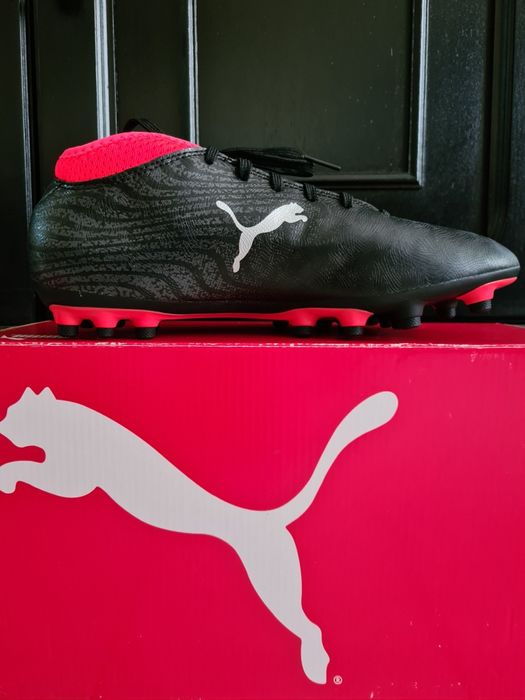 Бутонки PUMA ONE 18.4 номер 37 и 39