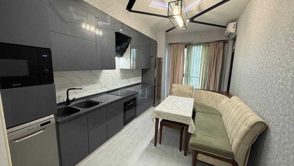 Сдаётся красивая квартира М.улугбеке, ЖК "Династия", ор-р: Тенге банк!