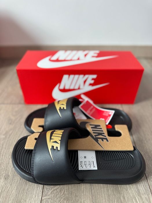 Чехли Nike / 40 и 42.5