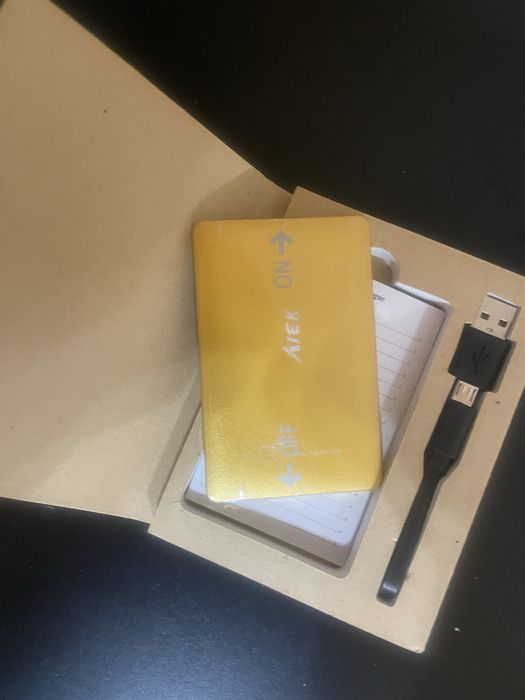 Мини телефон Gold продается