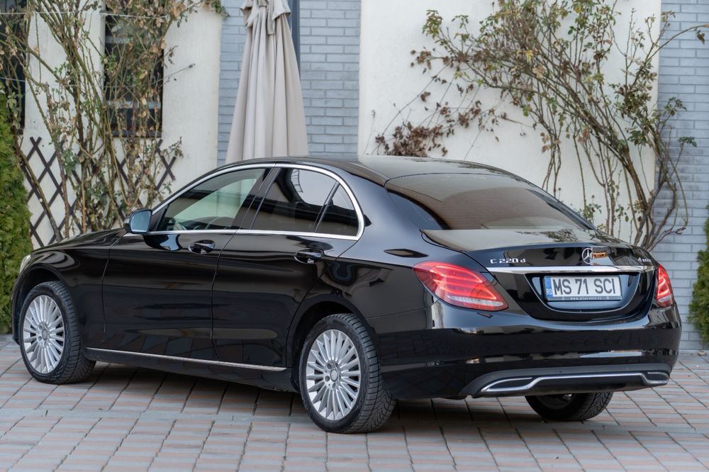 Mercedes-Benz C 220 - 4MATIC - 7G TRONIC - full istoric