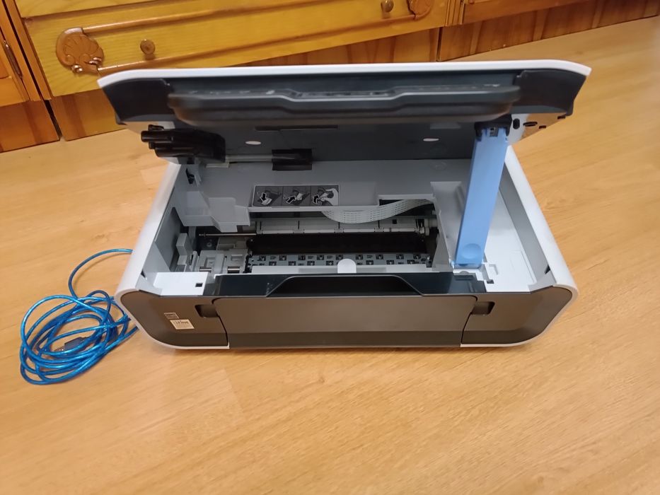 Imprimanta Canon Pixma MP140 cu cd instalare