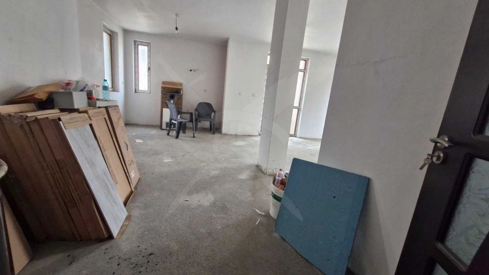 Продава се Тристаен апартамент в Асеновград - 125 кв.м за 932 €/кв.м - Снимка #5