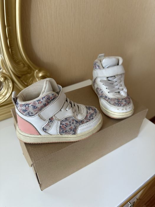 Продам 2 пары