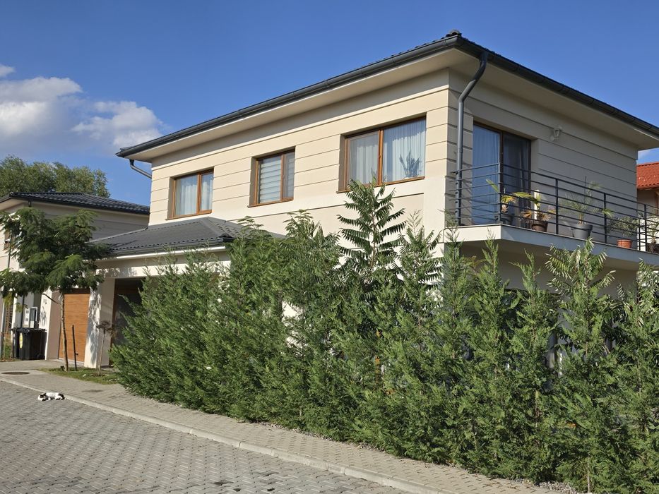 PROPRIETAR vand casa, 120 mp, 4 camere, 350 mp gradina in zona Urbano