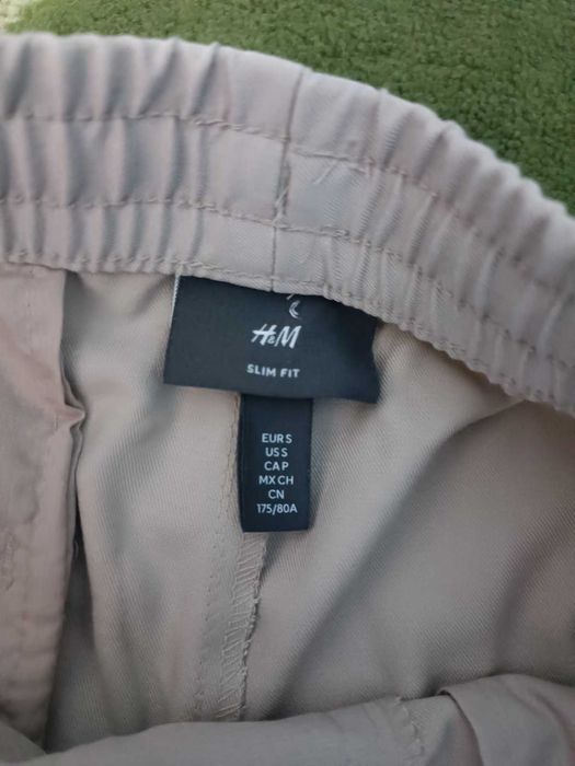 Панталони от HM чисто нови