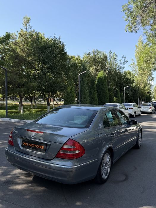 Mercedes Benz W211 E240