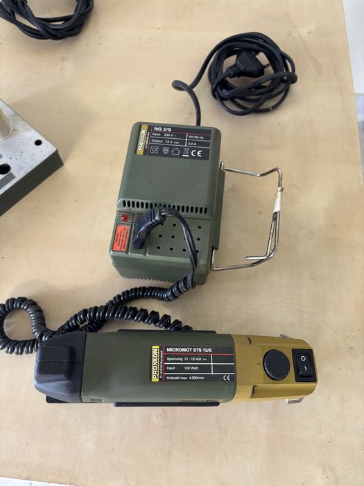 Proxxon pendular de precizie cu alimentator