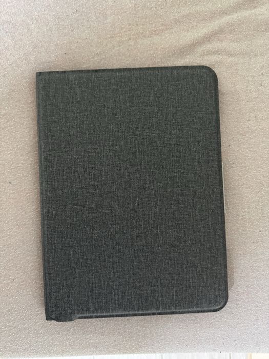 iPad 10th Gen + Case ZAGG + Apple Pencil