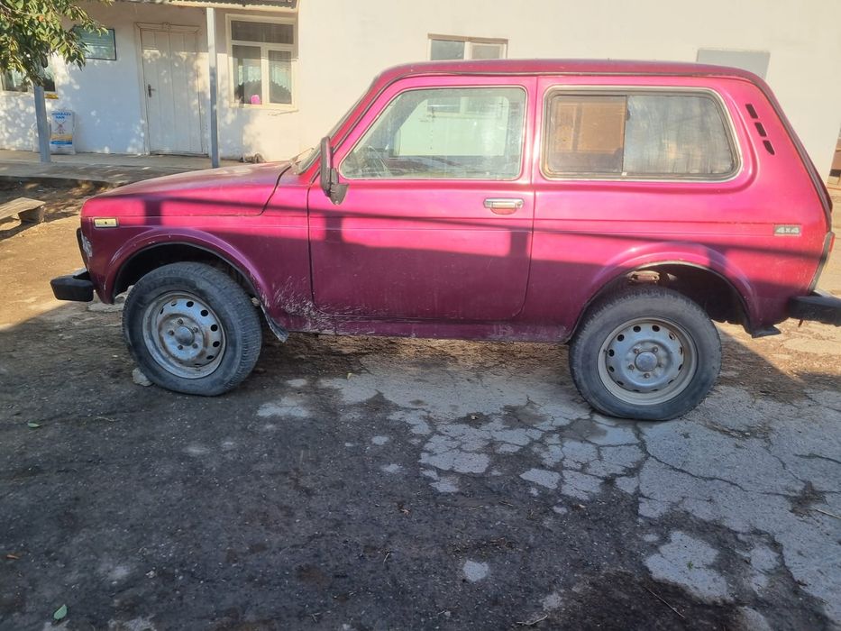 Нива 2002 года корбюратор.на ходу