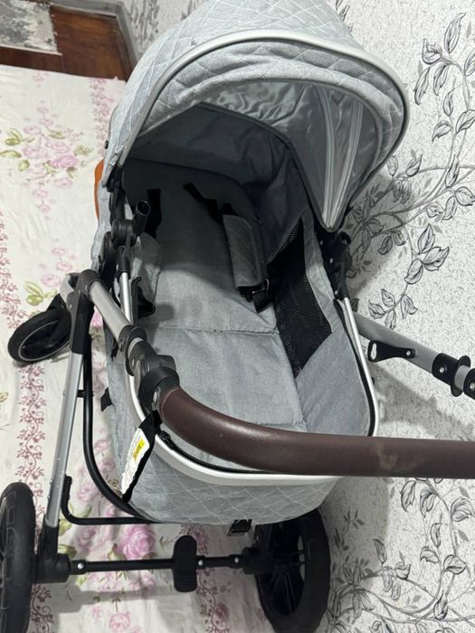 Продам детскую коляску