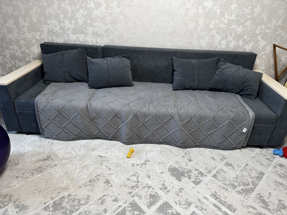 Продам диван, хорошый