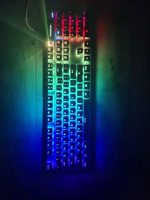 Tastatura mecanica SteelSeries Apex 5