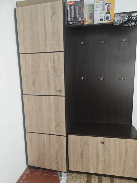 Прихожая не новая б/у