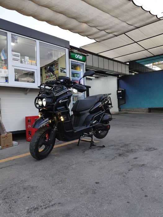 Drongo gst  Tank skuter
