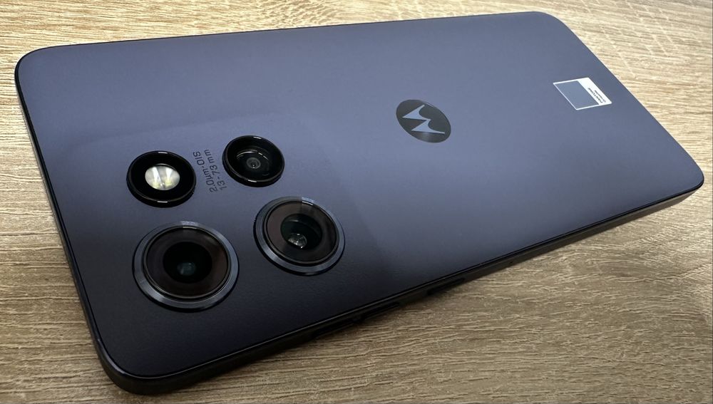 телефон Motorola edge 50 Neo /256GB/