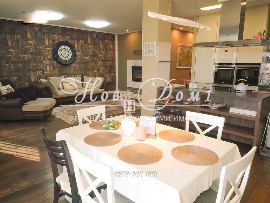 Продава се Четиристаен апартамент в Варна, Бриз - 225 кв.м за 2222 €/кв.м - Снимка #2