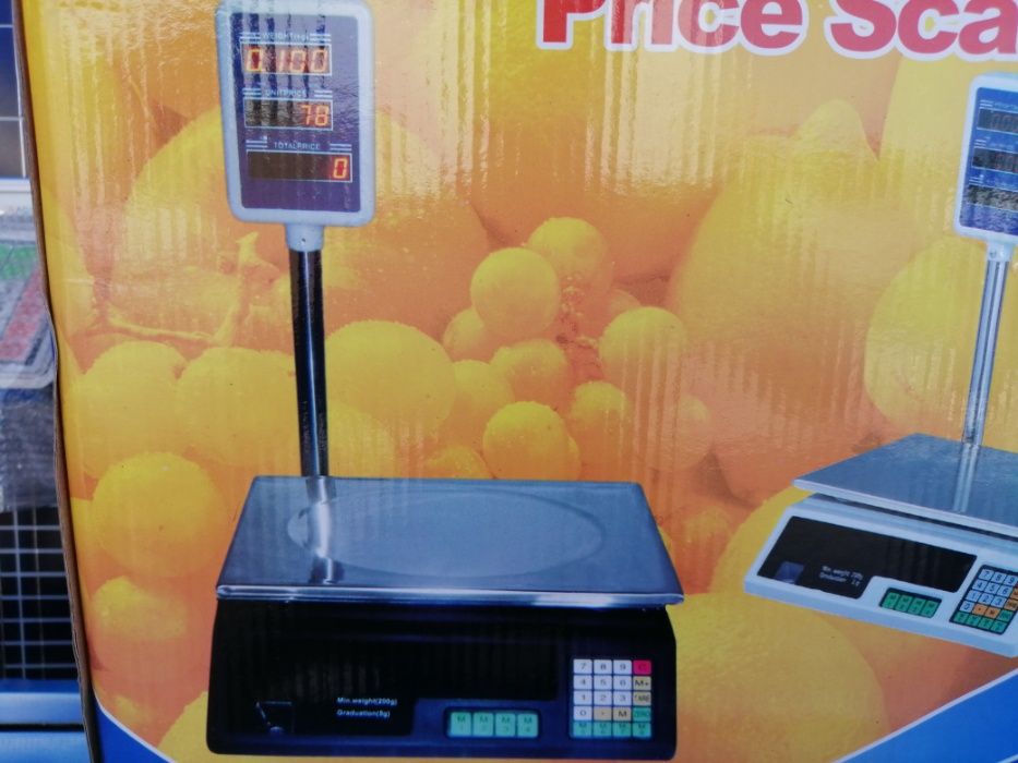 Японска професионална и прецизна електронна везна с метална платформа,