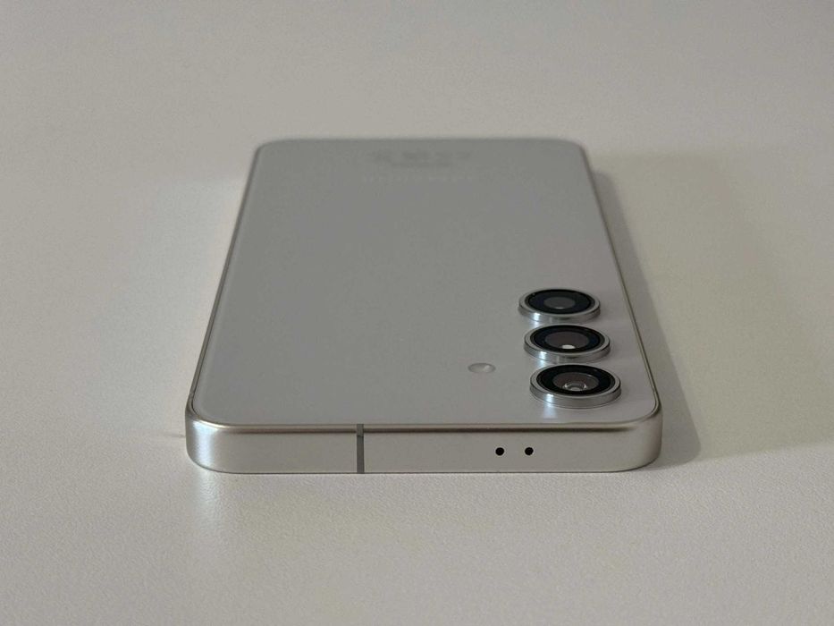 Бартер! Kaто НОВ! Samsung Galaxy S24 256GB Marble Grey (Сив)