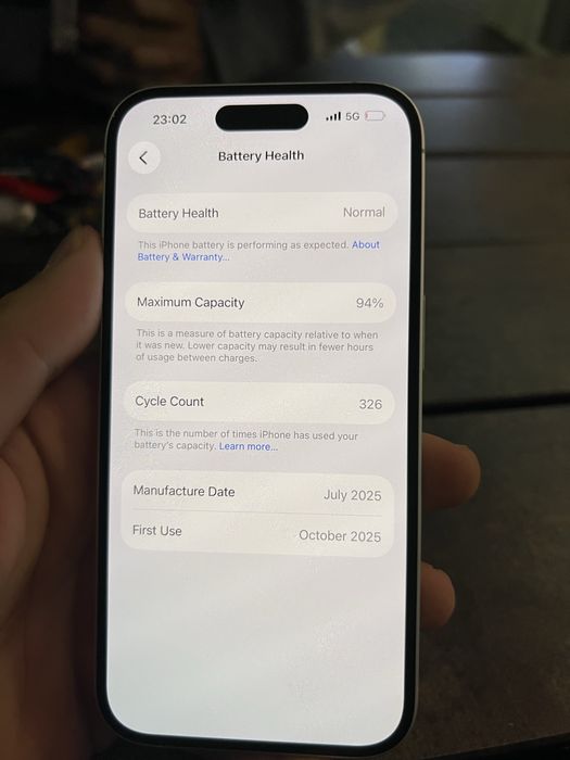 Iphone 16 alb.
