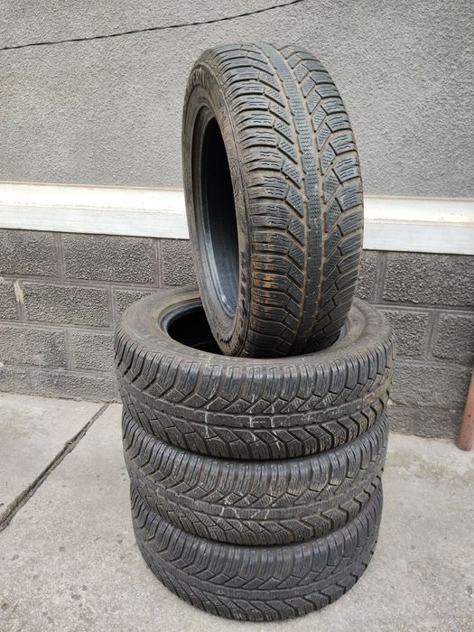 Vând Set Cauciucuri 215/65/17 Semperit M+S Import recent Germania
