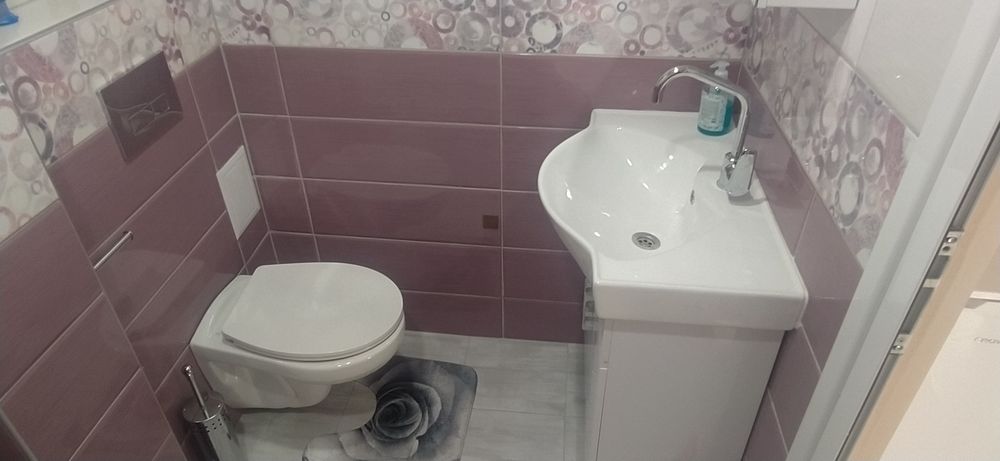 Дава се под наем Ателие в Варна, Център - 17 кв.м за 239.19 € - Снимка #4