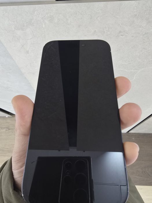 Продам срочно 15 айфон