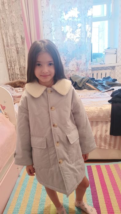 Продам детское пальто на весну ,осень
