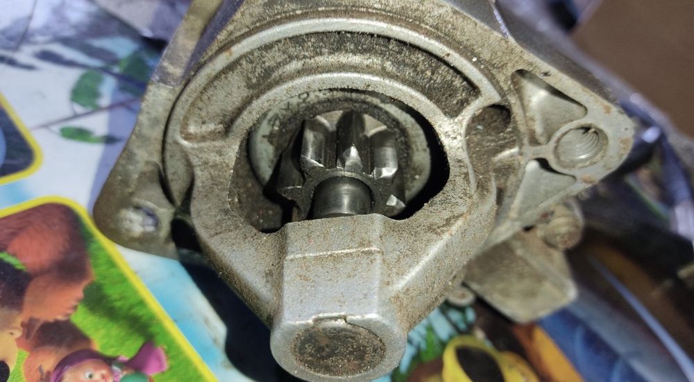 Продам стартер от митсубиси