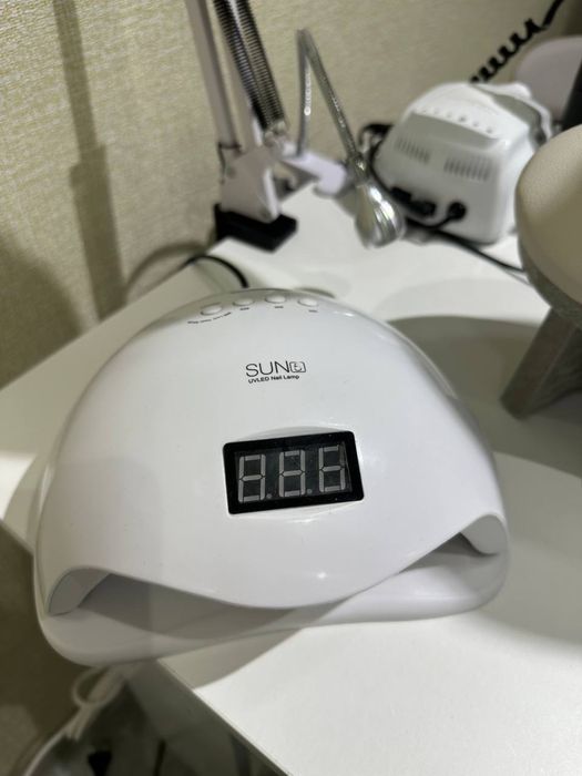 Техника для мастера маникюра