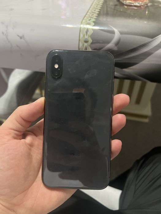 Iphone x s rangi qora xotira 64 telefon hamma narsasi ishlab turipti