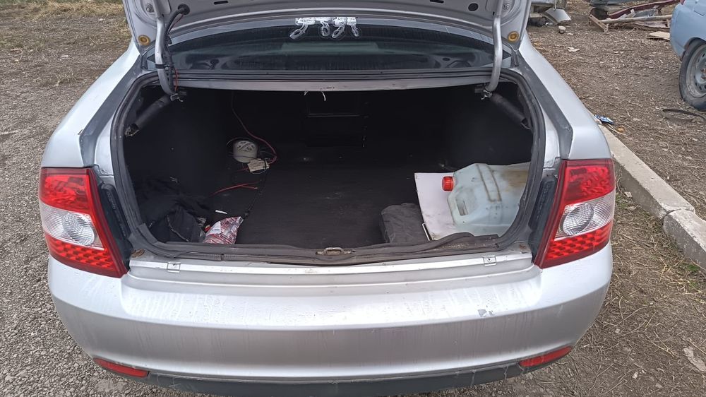 Продаеться приора 2013 года