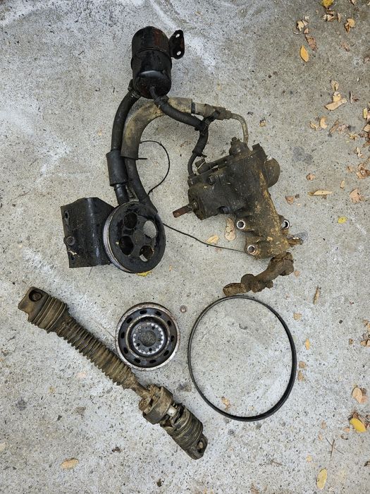 Servo adaptabil pt suzuki samurai Ramnicu Valcea • OLX.ro