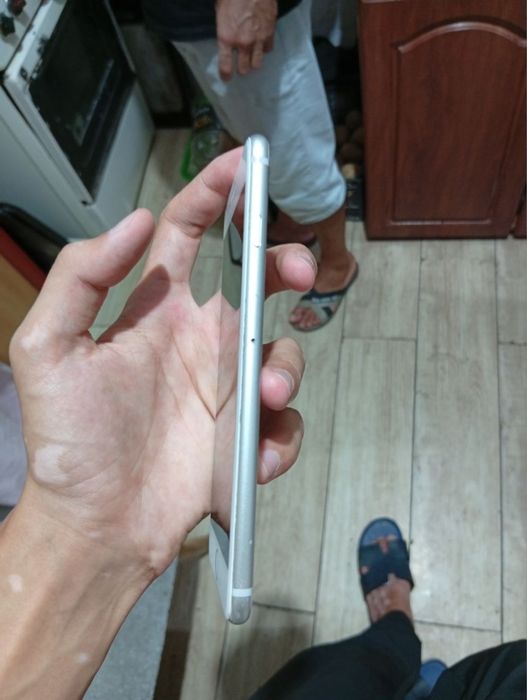 Iphone 7 plus 2 ta aybi bor 1 mikrafoni ishlamdi laekin ovoz chiqadi