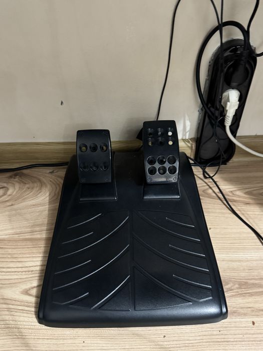 Logitech Driving Force GT