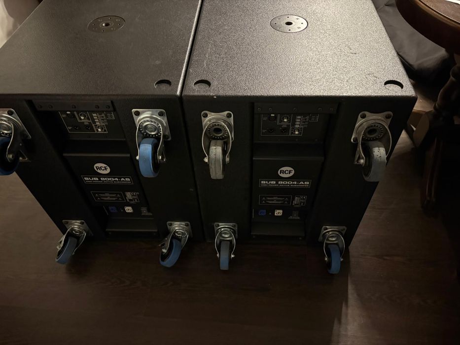 Pereche Subwoofer Activ RCF Sub 8004-AS+Huse si Roti Stare Excelenta
