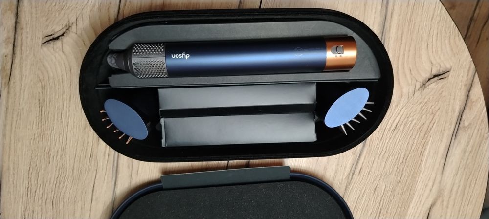 Продам Стайлер Dyson