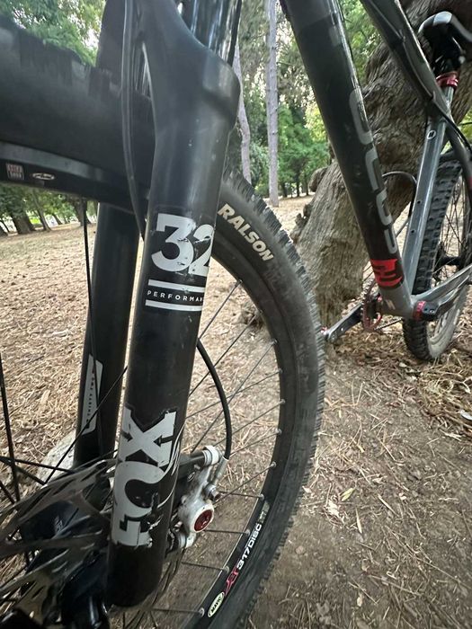 Планинско колело за спускане Focus