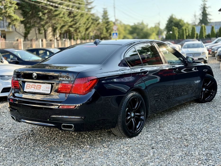 • Bmw 750D Xdrive 2014 Facelift / M Packet / Extra full • Parc Auto