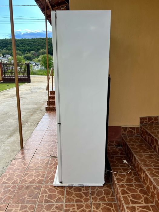 Vând combină frigorifică