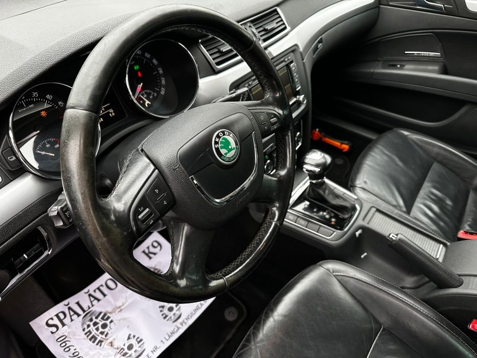 Skoda Superb 2.0TDI Automat An 2011