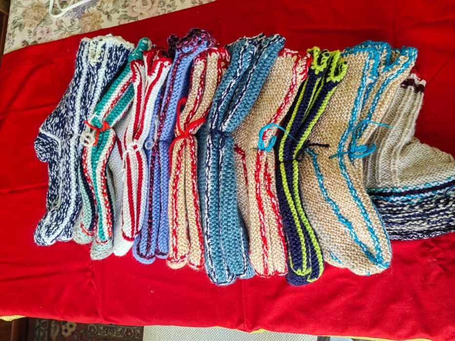 Плетени вълнени чорапи